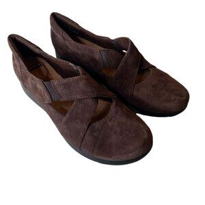 Clark’s Brown Suede Maryjane Slip On Shoes Size 7